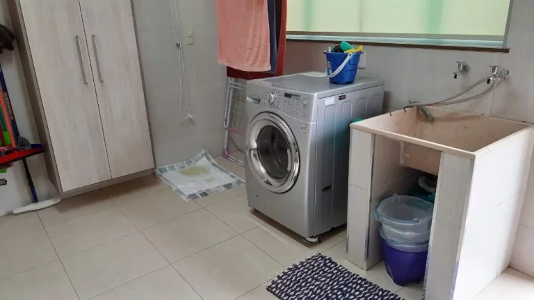 Imagem Sobrado à venda, 400 m² por R$ 1.680.000,00 - Vila Lavínia - Mogi das Cruzes/SP