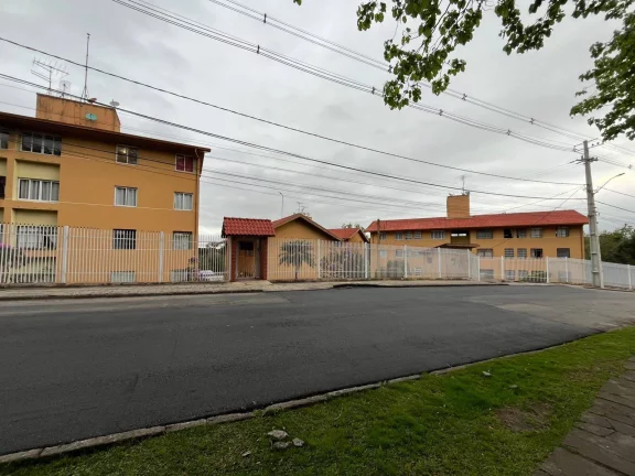 Imagem Apartamento com 2 Quartos no Fazendinha - Cic - R$210 mil