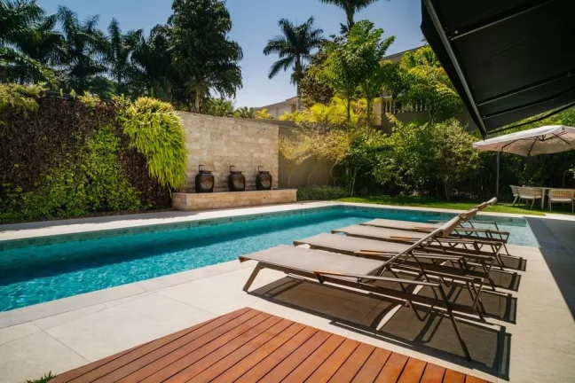 Imagem MANSÃO no Tamboré 3 MOBILIADA - 1.180m²