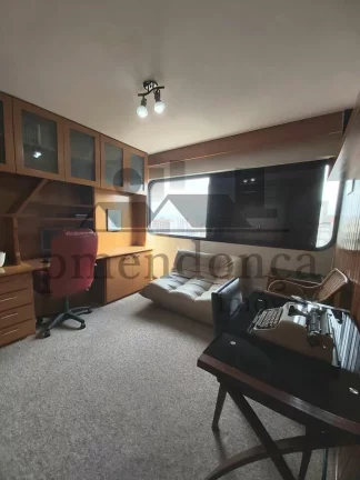 Imagem Apartamento na Rua Monte Alegre com 4 quartos (2 suítes) e 3 vagas, 266m²