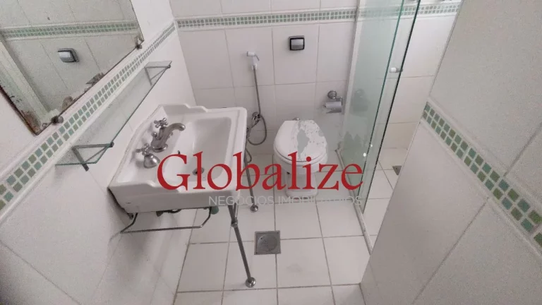Imagem Apartamento à venda com 3 dormitórios em prédio de frente para praia em Santos