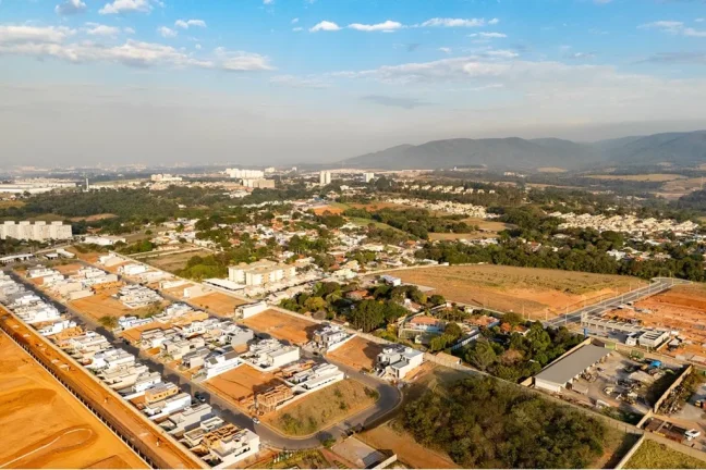 Imagem Casa de condomínio à venda em Jundiaí, Medeiros, com 4 quartos, 195m2