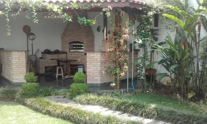 Imagem Sobrado em Interlagos - 600M², 4 Dorms, 4 Suítes, 5 Vagas.