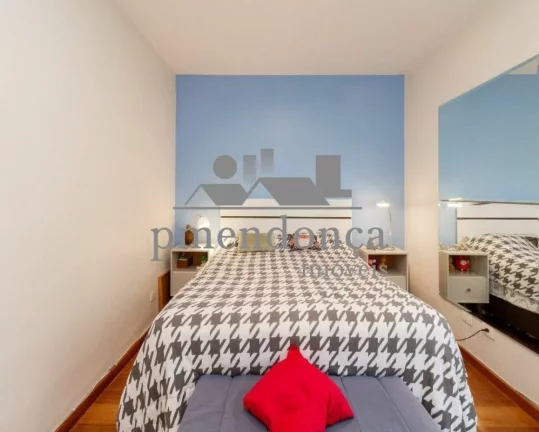 Imagem Apartamento totalmente reformado, living para 2 ambientes, terraço,3 dormitórios sendo 1 suíte, r...