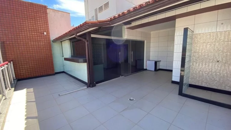 Imagem Cobertura Triplex, 04 Suites, 02 Vagas de Garagem, Centro, Guarapari - ES