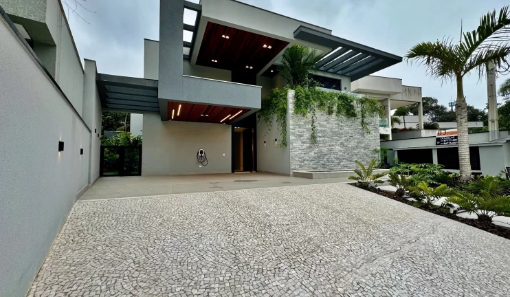 Imagem Imponente mansão de 6 suítes na Riviera de São Lourenço Módulo 17: 6 quartos, 3 salas, 6 vagas, 637m². Luxo e sofisticação!