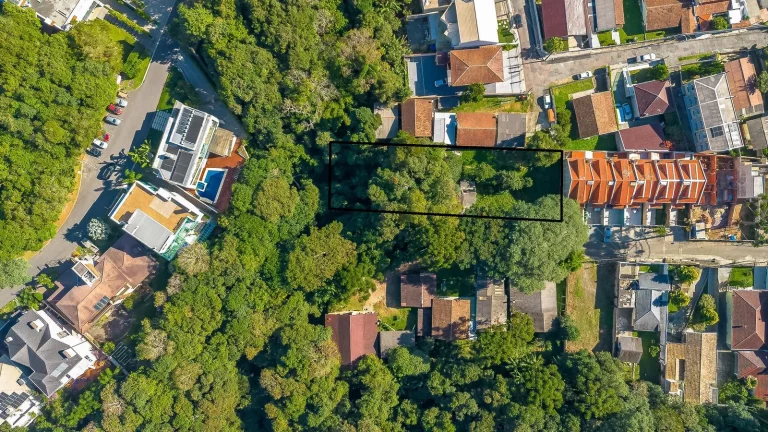 Imagem Terreno com 1.607m² ZR3 no Campo Comprido