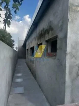 Imagem Galpão Industrial com 600m², Trifásico e Acesso para Caminhão