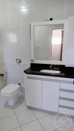Imagem Ampla casa de 2 pavimentos 4 dormitórios (suíte) no Balneário do Estreito
