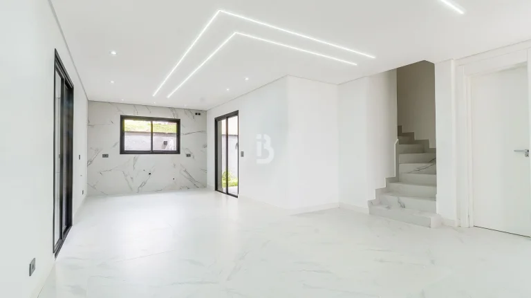 Imagem Casa em Condomínio em Santa Cândida, Curitiba/PR