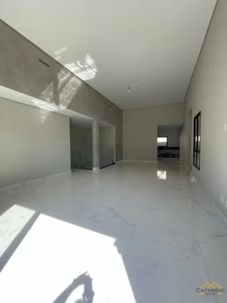 Imagem Casa com 4 suítes e Piscina à venda no Portal do Paraíso 2 - Jundiaí-SP