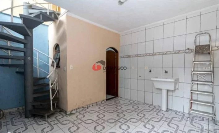 Imagem Casa à venda 2 Quartos, 2 Vagas, 100M², Jardim Las Vegas, Santo André - SP