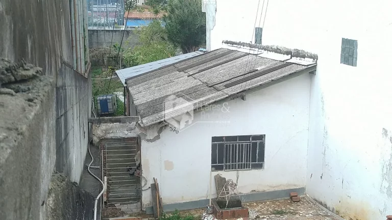 Imagem Terreno à venda, Com 382 metros quadrados, contendo uma edificação de 76 metros para ser demolida - Horto Florestal, São Paulo, SP