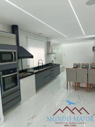 Imagem Cobertura de Cinema! Mobiliada, Decorada e com Churrasqueira Privativa!