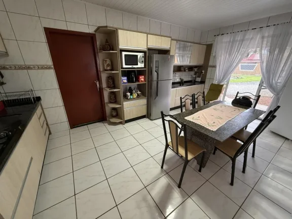 Imagem Chácara com 45.127m² sobre ela está construído uma casa com 3 quartos (1 suíte), piscina e 2 chalés independentes da casa, no bairro Gravatá de Penha - Adriano Carpes Imóveis vende!