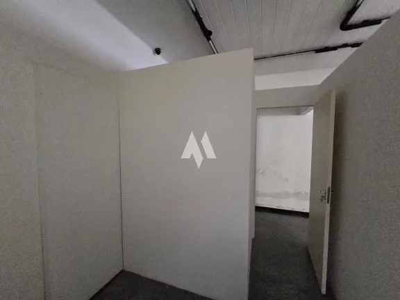 Imagem Sala comercial no centro, em frete a alfandega, R$ 800,00 (24 metros quadrados)