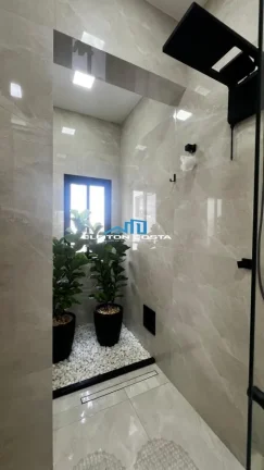 Imagem Casa Duplex para Venda em Feira de Santana, FRAGA MAIA, 5 dormitórios, 3 suítes, 3 banheiros, 4 vagas