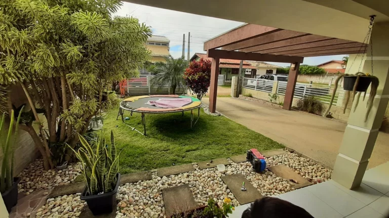 Imagem Casa à venda em Garopaba-SC, bairro Areias de Palhocinha: 3 quartos, 2 salas, 2 banheiros, 1 vaga, 160m². Venha conhecer!