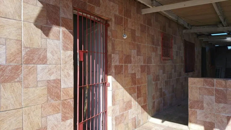 Imagem Casa para Venda em Itanhaém, Jardim das Palmeiras, 2 dormitórios, 2 banheiros, 6 vagas