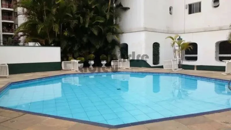 Imagem Apartamento reformado com 2 dormitórios em Moema à venda