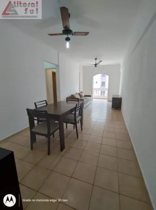 Imagem Imperdível cobertura de 2 quartos com suite e 2 vagas de garagem em Praia Grande-SP!