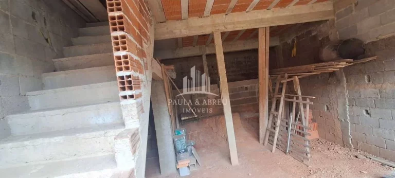 Imagem Terreno 125m² com Salão 43m², Contrato desde o loteador e porão do mesmo tamanho no Jardim Zaíra 4, Mauá-SP