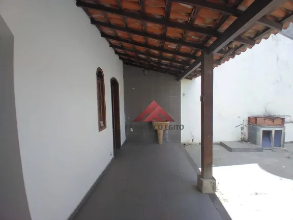 Imagem Excelente imóvel residencial com localização privilegiada!
