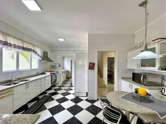 Imagem Cond São Paulo II - Casa linda, 4 suítes, piscina, gourmet, condo completo!