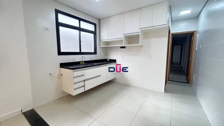 Imagem Casa com 3 dormitórios para alugar, 100 m² por R$ 5.000/mês - Aparecida - Santos/SP