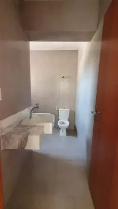 Imagem Casa duplex à venda, 3 quartos, 1 suíte, 2 vagas, Novo Centro - Santa Luzia/MG
