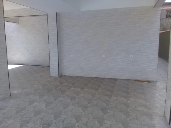 Imagem Sobrado em Condomínio para Locação em Praia Grande-SP, no Balneário Esmeralda: 2 quartos, 1 banheiro, 1 vaga, 60m².