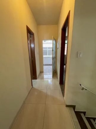 Imagem Casa Duplex com 199m² em Cocotá