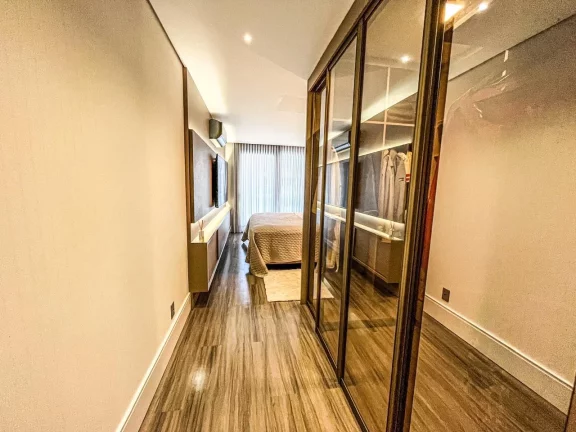 Imagem Apartamento à venda, com 4 quartos, 258m²