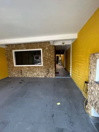 Imagem Sobrado com 3 dormitórios para alugar, 225 m² por R$ 3.320,00/mês - Parque Marajoara - Santo André/SP