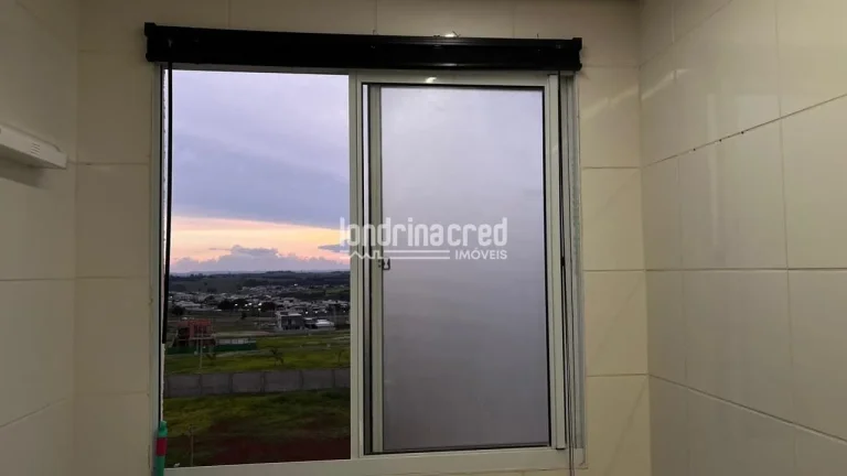 Imagem Apartamento à Venda no Condomínio Laguna Málaga com 47m² de Área Útil 2 Quartos 1 Banheiro e 1 Vaga de Garagem em Ótima Localização