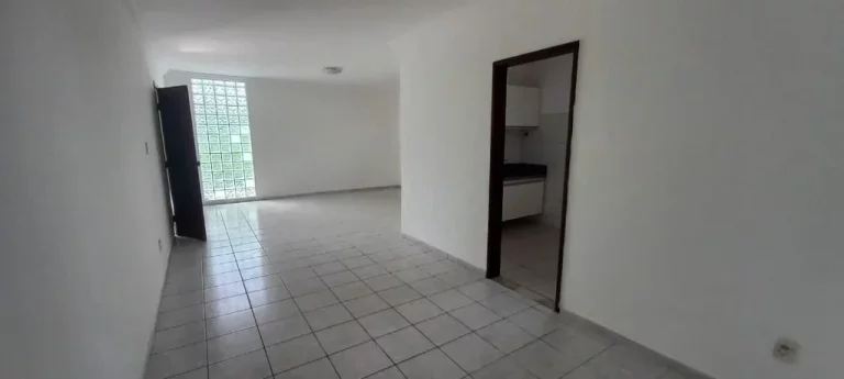 Imagem casa com quatro quartos para locacao ou compra no renascença l
