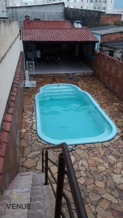 Imagem Casa com 3 dormitórios à venda, 300 m² por R$ 722.000,00 - Vila Urupês - Suzano/SP