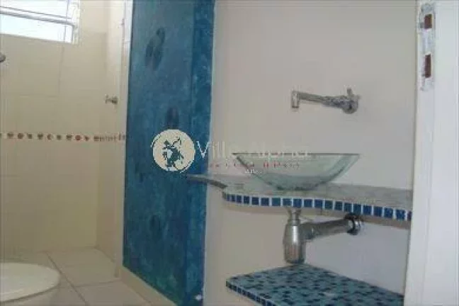 Imagem Casa de esquina a venda em Santos