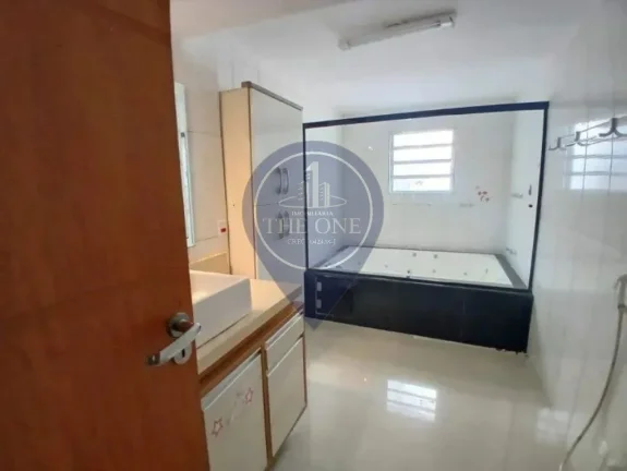 Imagem Venda de Casa Espaçosa na Vila Congonhas - São Paulo-SP: 4 Quartos, 2 Suítes, 2 Salas, 4 Banheiros, 6 Vagas de Garagem!