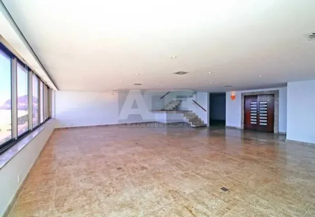 Imagem Cobertura à venda na Atlântica, 4quartos, 3vagas, 653m2, Frontal Mar.