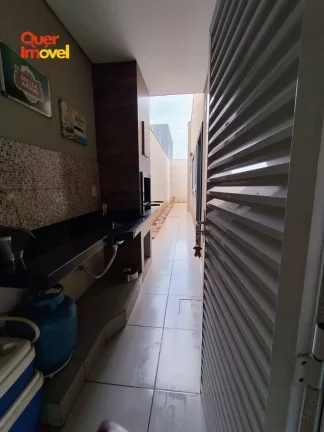 Imagem Imperdível oportunidade! Casa à venda em Bonfim Paulista-SP, bairro Santa Cecília. 3 quartos, 1 suíte, 2 salas, 3 banheiros, 2 vagas de garagem. 146m².