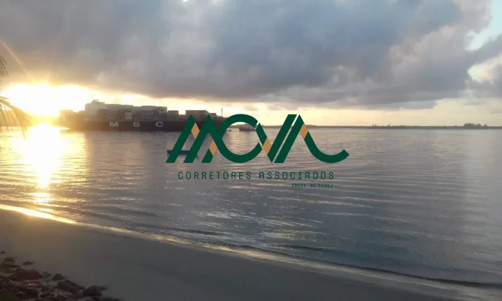 Imagem Alugo Casa Mensal frente para Baia da Babitonga e para Av.Beira Mar 5 em Itapoá