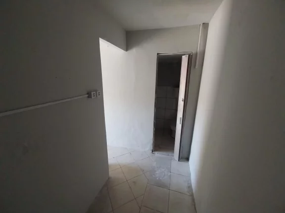 (LJ2309) Loja medindo 20m² localizada no Quintino Cunha