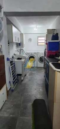 Imagem Duas Casas Comerciais no Mesmo Terreno com 10 Vagas e Excelente Estrutura