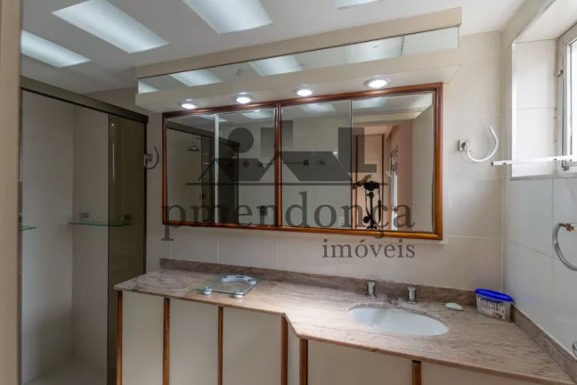 Imagem Apartamento Higienópolis com 155m², 3 quartos e 2 vagas.