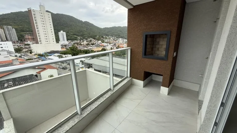 Imagem Apartamento novo de 74 m² com 2 quartos, sendo 1 suíte no bairro Fazenda em Itajaí a venda com Adriano Carpes Imóveis.