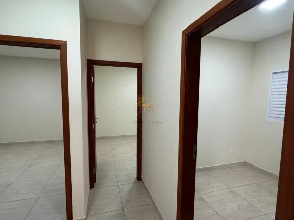 Imagem Casa de Esquina 85 m²/235 m² – 3 Dorms, 1 Suíte, Quintal Amplo e Espaço para Comércio!