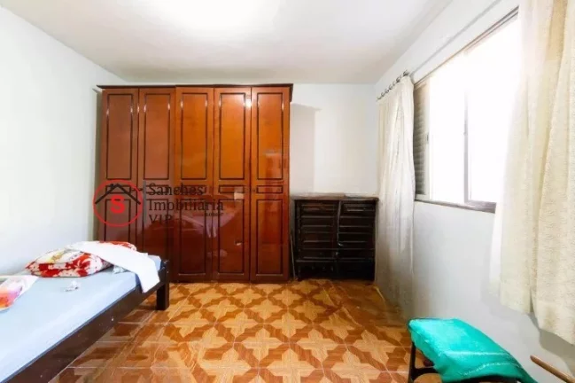 Imagem Imóvel amplo à venda com 4 dormitórios. Ótima localização, próximo ao Largo da Vila Alpina, vasto com?(C)rcio. Fácil acesso a av do Estado e Carrefour