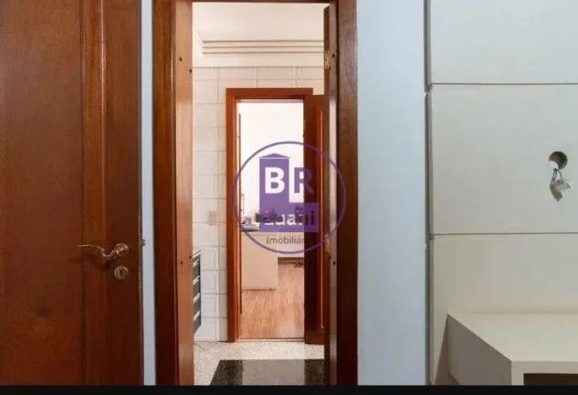 Imagem Excelente apartamento de alto padrão com vista deslumbrante para o lago igapó