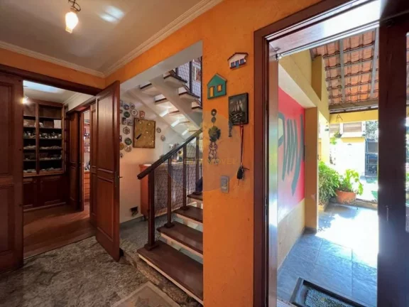 Imagem Casa em Condomínio a Venda no bairro Granja Viana - Cotia, SP